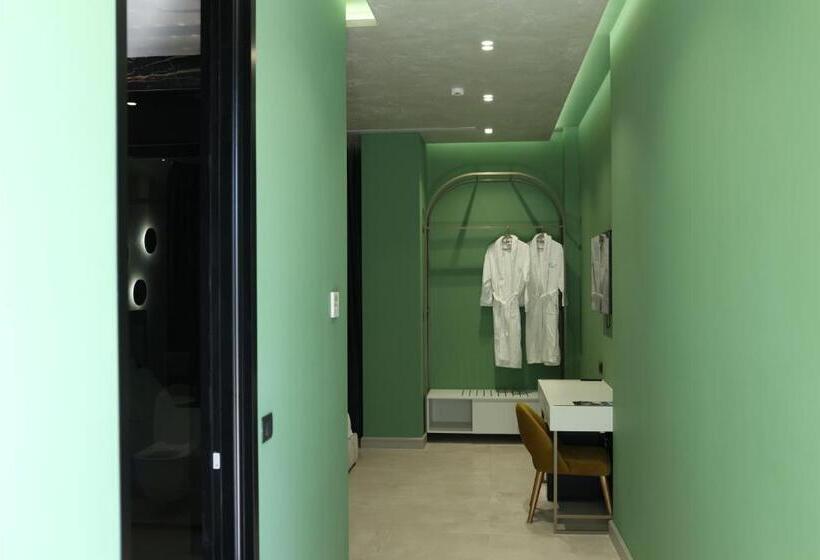 חדר דלוקס, Comfort Suites