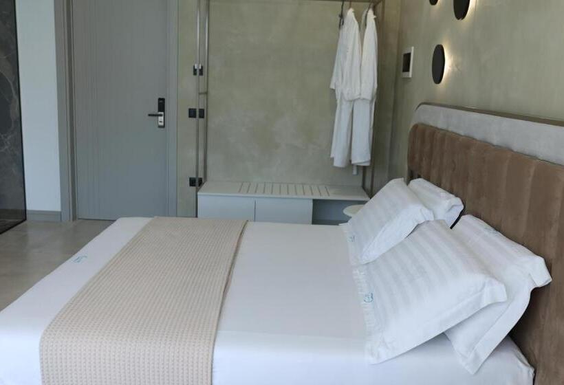 חדר דלוקס נוף לים, Comfort Suites