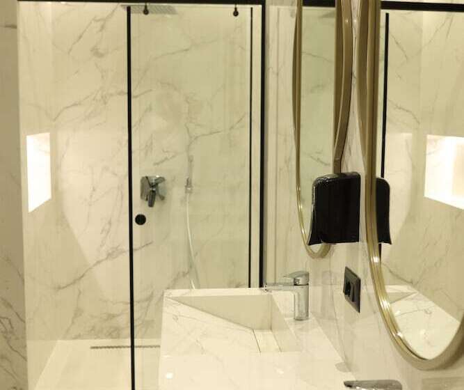 חדר דלוקס נוף לים, Comfort Suites