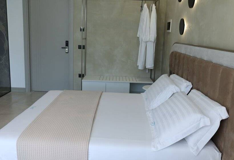 חדר דלוקס נוף לים, Comfort Suites