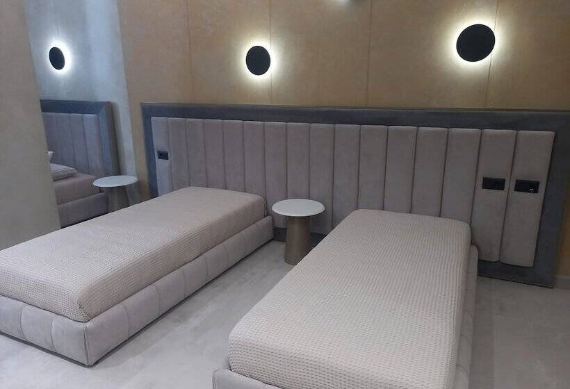 חדר דלוקס לשלושה, Comfort Suites