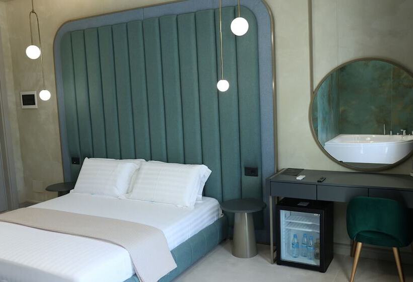 חדר דלוקס נוף לים, Comfort Suites