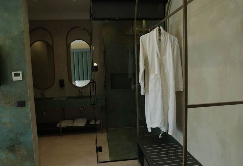 חדר דלוקס נוף לים, Comfort Suites