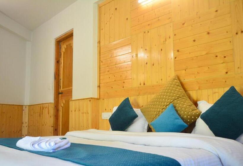 غرفة سوبيريور, Neelgiri Manali Diaries