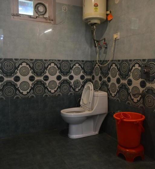 غرفة سوبيريور, Neelgiri Manali Diaries