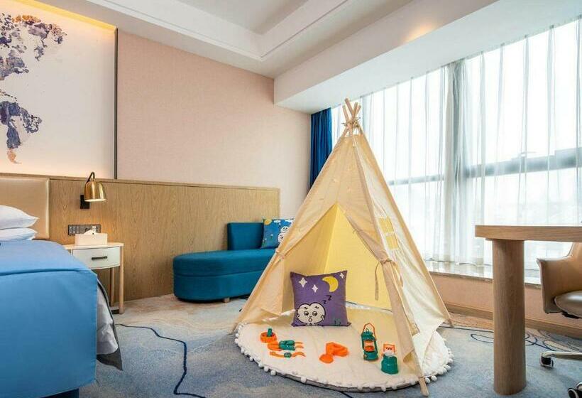 テーマバーク内ファミリールーム, Kyriad Marvelous Hotel Shenzhen Longhua District Qinghu Subway Station