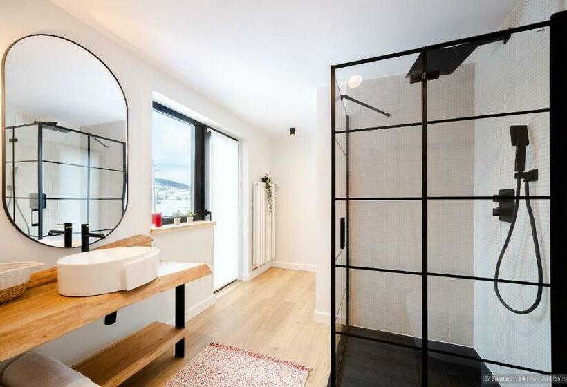 패밀리 룸, Solonetul Nou 1164