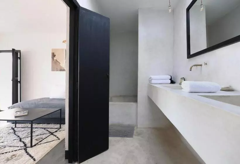 Deluxe Suite Sea View, El Manzar