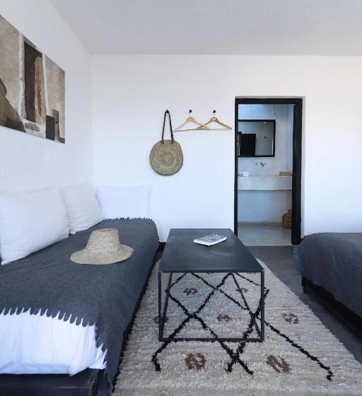 Deluxe Suite Sea View, El Manzar