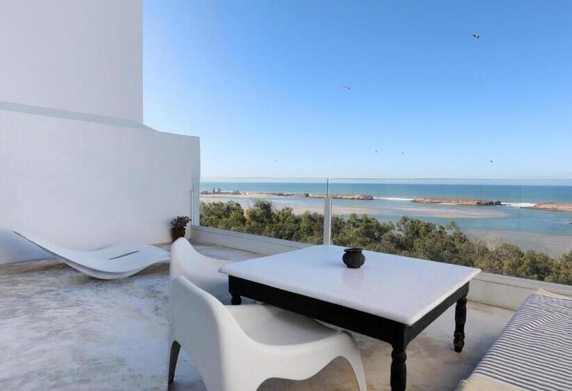 Deluxe Suite Sea View, El Manzar