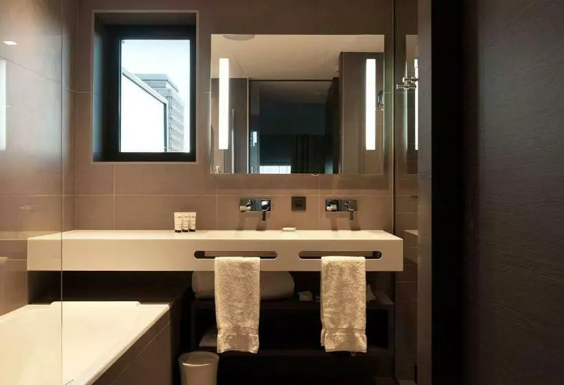سوئیت با تخت بزرگ, Bw Premier Collection Le Saint Antoine Hotel Et Spa