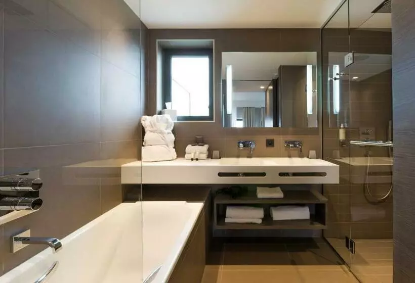 سوئیت با تخت بزرگ, Bw Premier Collection Le Saint Antoine Hotel Et Spa