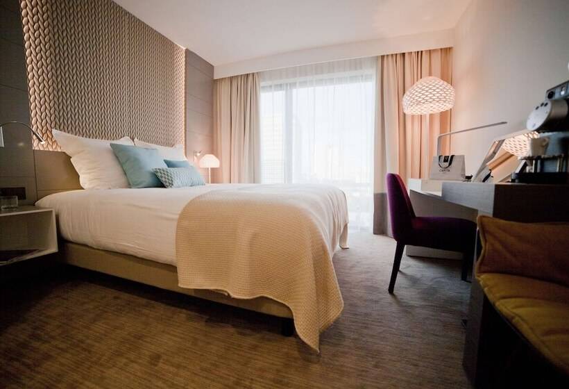 اتاق اجرایی, Bw Premier Collection Le Saint Antoine Hotel Et Spa