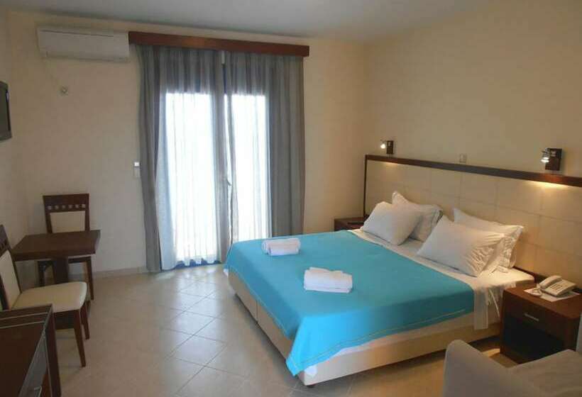 Классический Номер Вид на Сад, Aquamarine