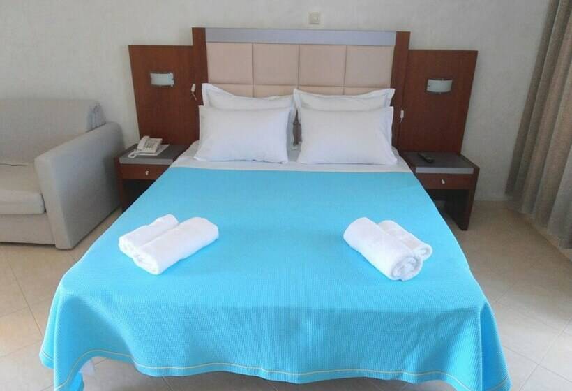 Классический Номер Вид на Сад, Aquamarine