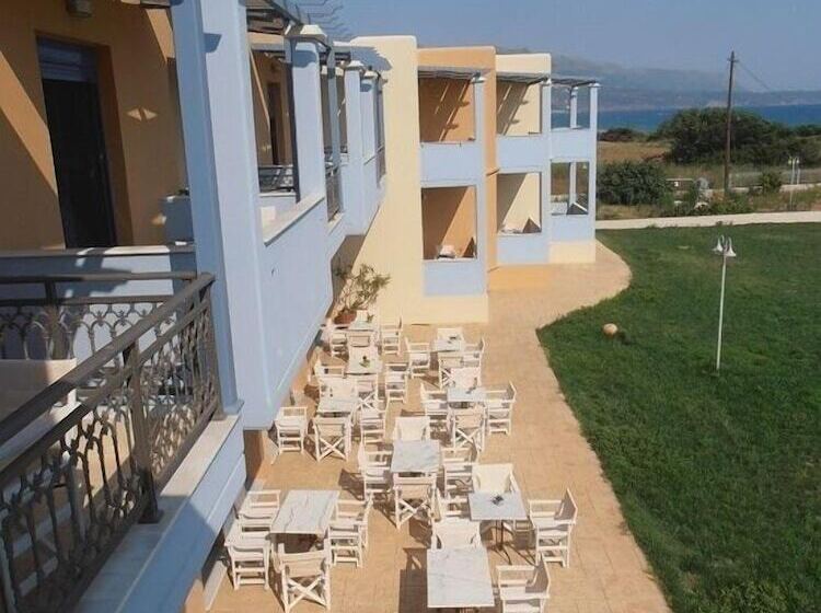 Классический Номер Вид на Сад, Aquamarine