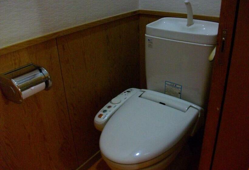 غرفة قياسية ذات إطلالة, Asafuji