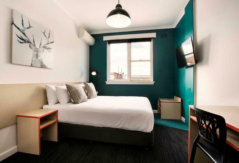 اتاق استاندارد با سرویس بهداشتی مشترک, Greenacre