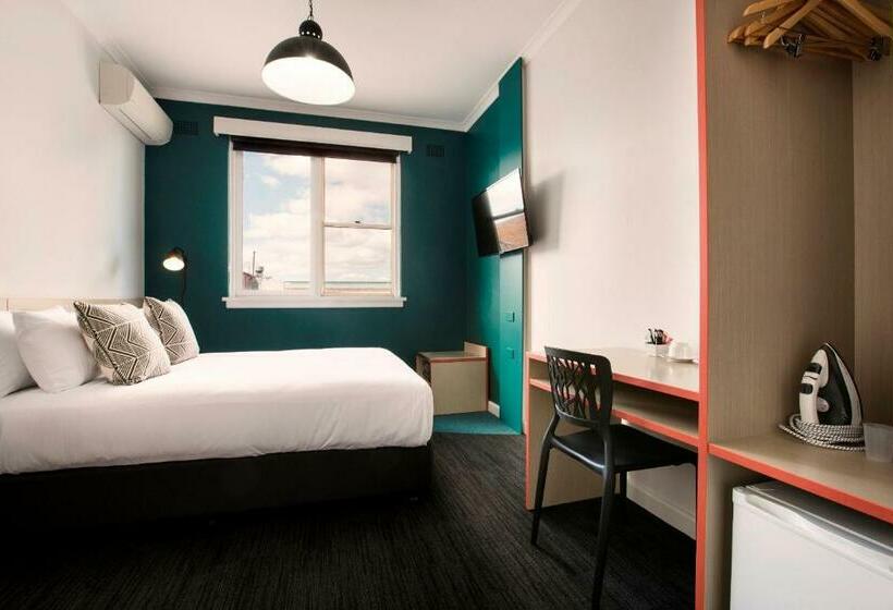 اتاق استاندارد با سرویس بهداشتی مشترک, Greenacre