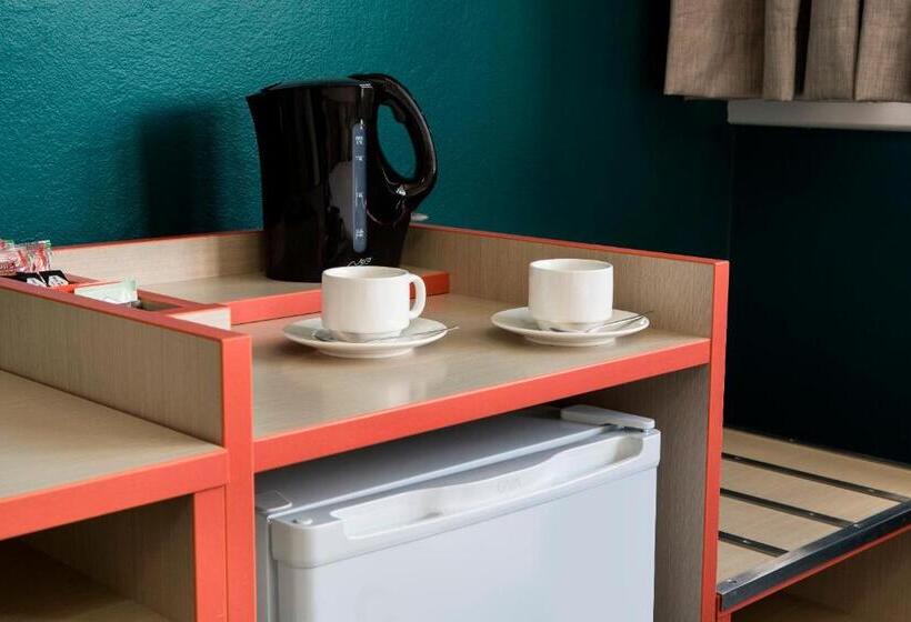 اتاق استاندارد با سرویس بهداشتی مشترک, Greenacre