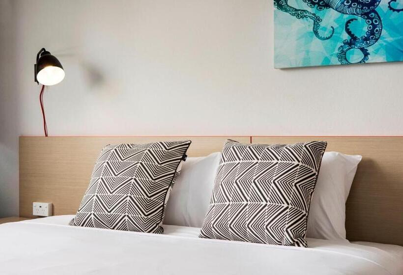 اتاق استاندارد با سرویس بهداشتی مشترک, Greenacre