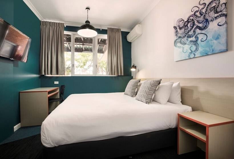 اتاق استاندارد با سرویس بهداشتی مشترک, Greenacre