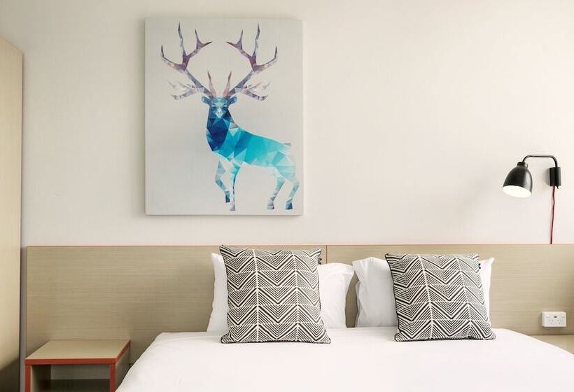 اتاق خانوادگی با سرویس بهداشتی مشترک, Greenacre