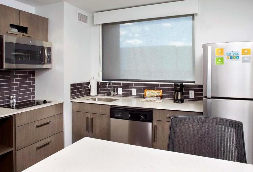 جناح سرير ملكى, Hyatt House Denver Lakewood Belmar