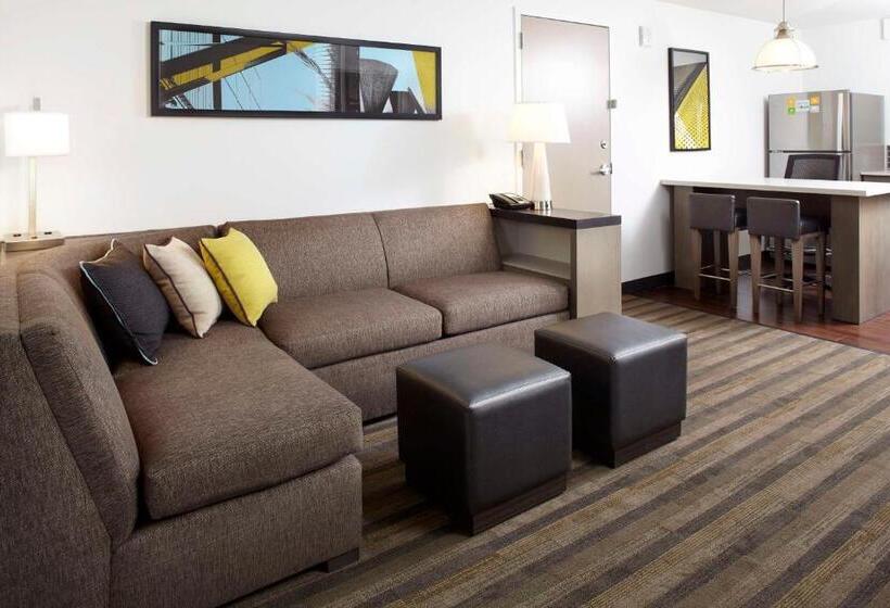 جناح سرير ملكى, Hyatt House Denver Lakewood Belmar
