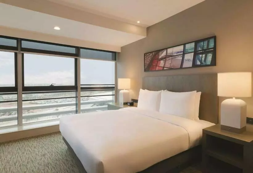 キングサイズベッドのスイートルーム, Hyatt House Shenzhen Airport