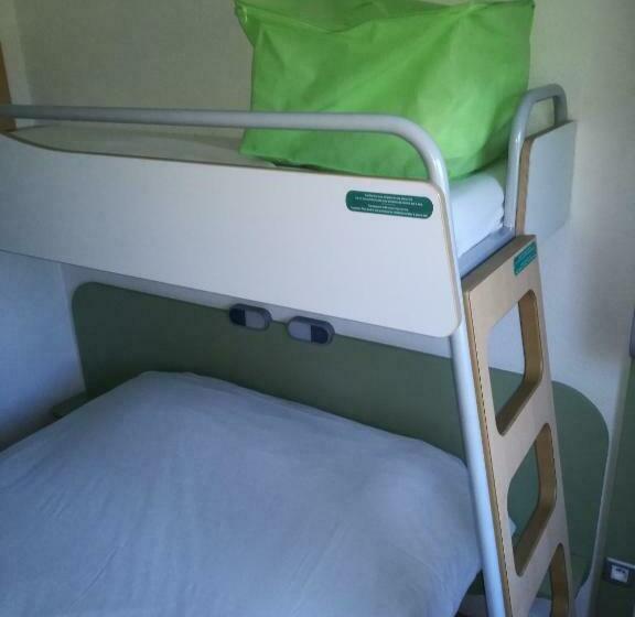 Номер Стандарт с Койками, Ibis Budget Saint Cyr Sur Mer La Ciotat