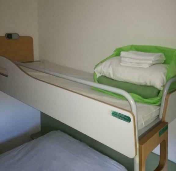 Номер Стандарт с Койками, Ibis Budget Saint Cyr Sur Mer La Ciotat