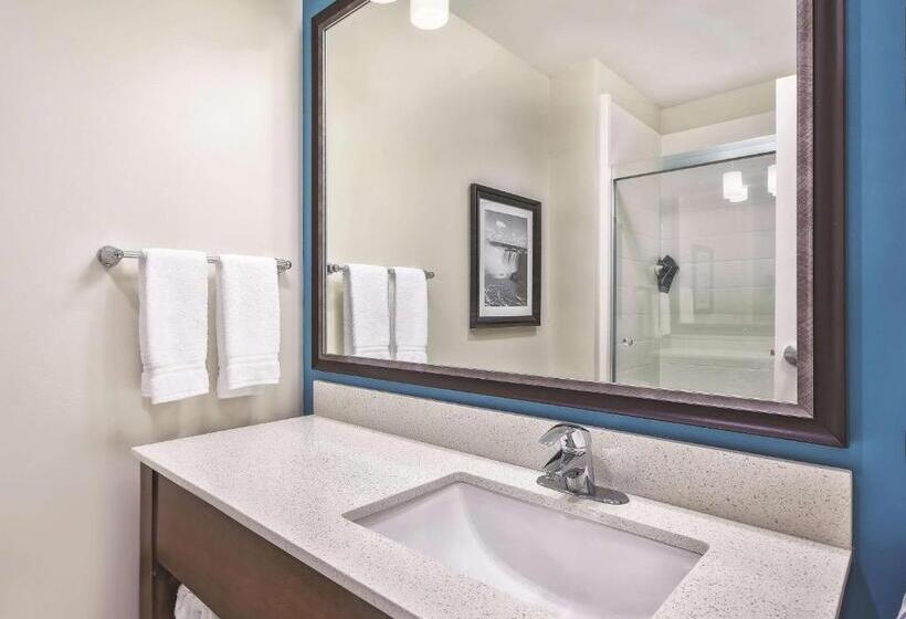 Стандартный Номер Кровать Кинг, La Quinta By Wyndham Niagara Falls