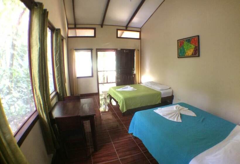 ガーデンビュークラシックルーム, Rana Roja Lodge