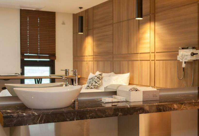 חדר סופריור, Sienna