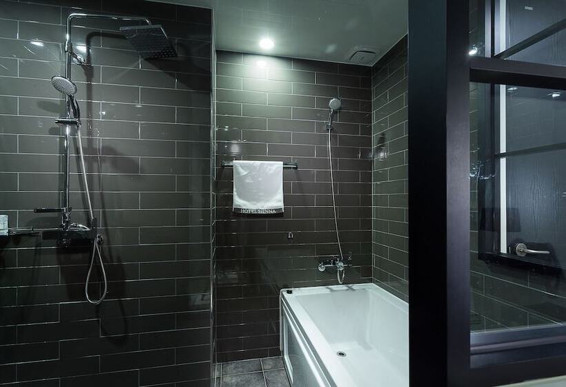 חדר סופריור, Sienna