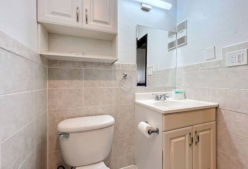 غرفه قياسيه سريرين مزدوجين, Stayable Kissimmee East