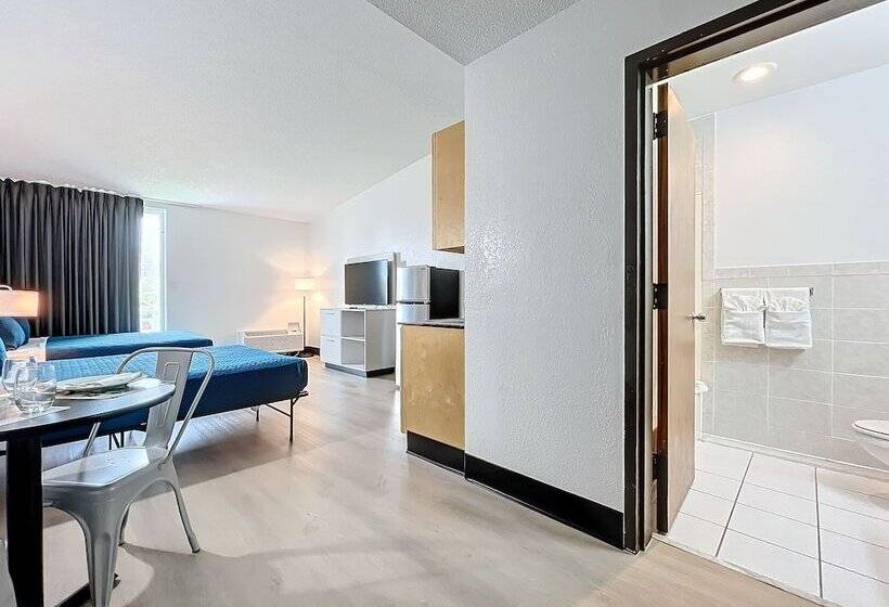 غرفه قياسيه سريرين مزدوجين, Stayable Kissimmee East