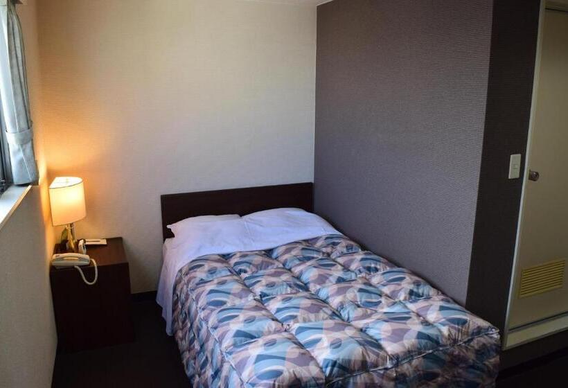 带双人床的基本房间, Yamanouchi