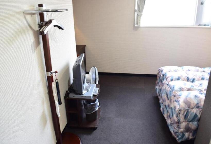 带双人床的基本房间, Yamanouchi