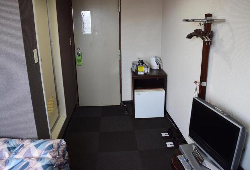 标准单人间, Yamanouchi