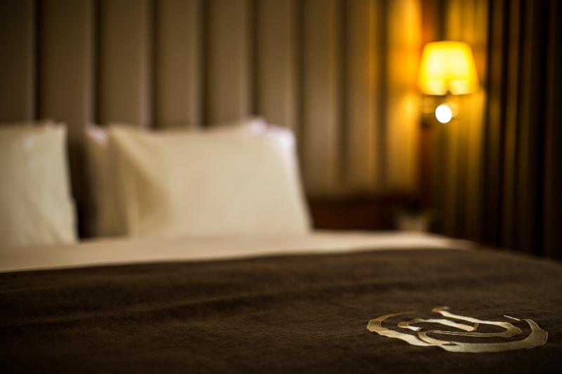 标准间, Yamanouchi