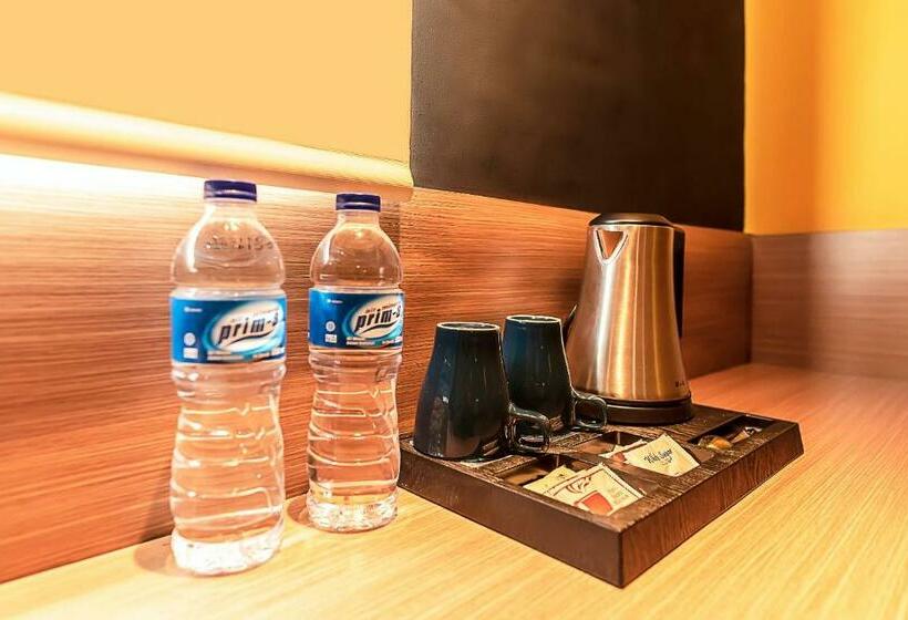 デラックスルーム, Yellow Bee Tangerang