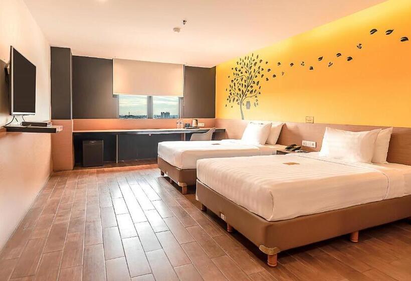 エクゼクティブルーム, Yellow Bee Tangerang