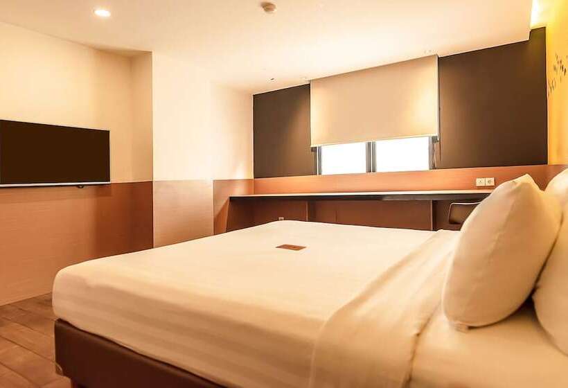 スーペリアールーム, Yellow Bee Tangerang