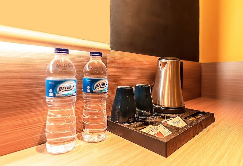 デラックスルーム, Yellow Bee Tangerang