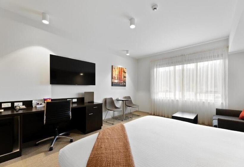 חדר קלאב עם מיטת קינג, Lithgow Workies Club Motel