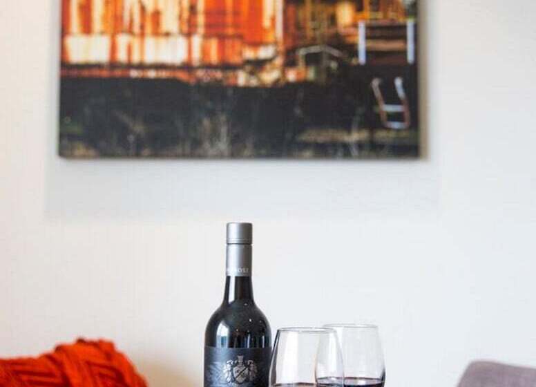 דירת חדר, Lithgow Workies Club Motel