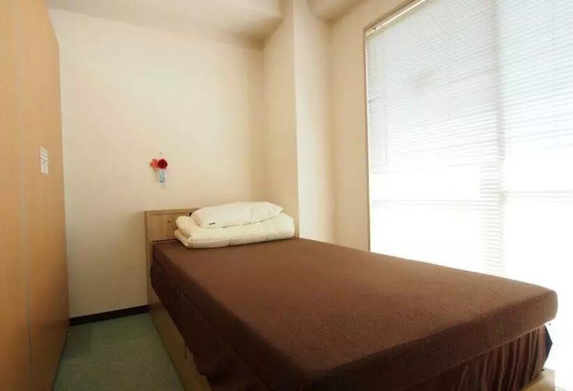 Vuode Makuusalissa, Omotenashi Hostel Miyajima
