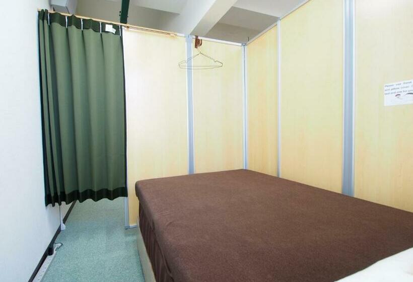 Кровать в Общей Комнате, Omotenashi Hostel Miyajima